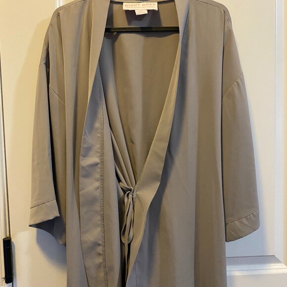 Birdy Grey Robe - Picture 7 of 8